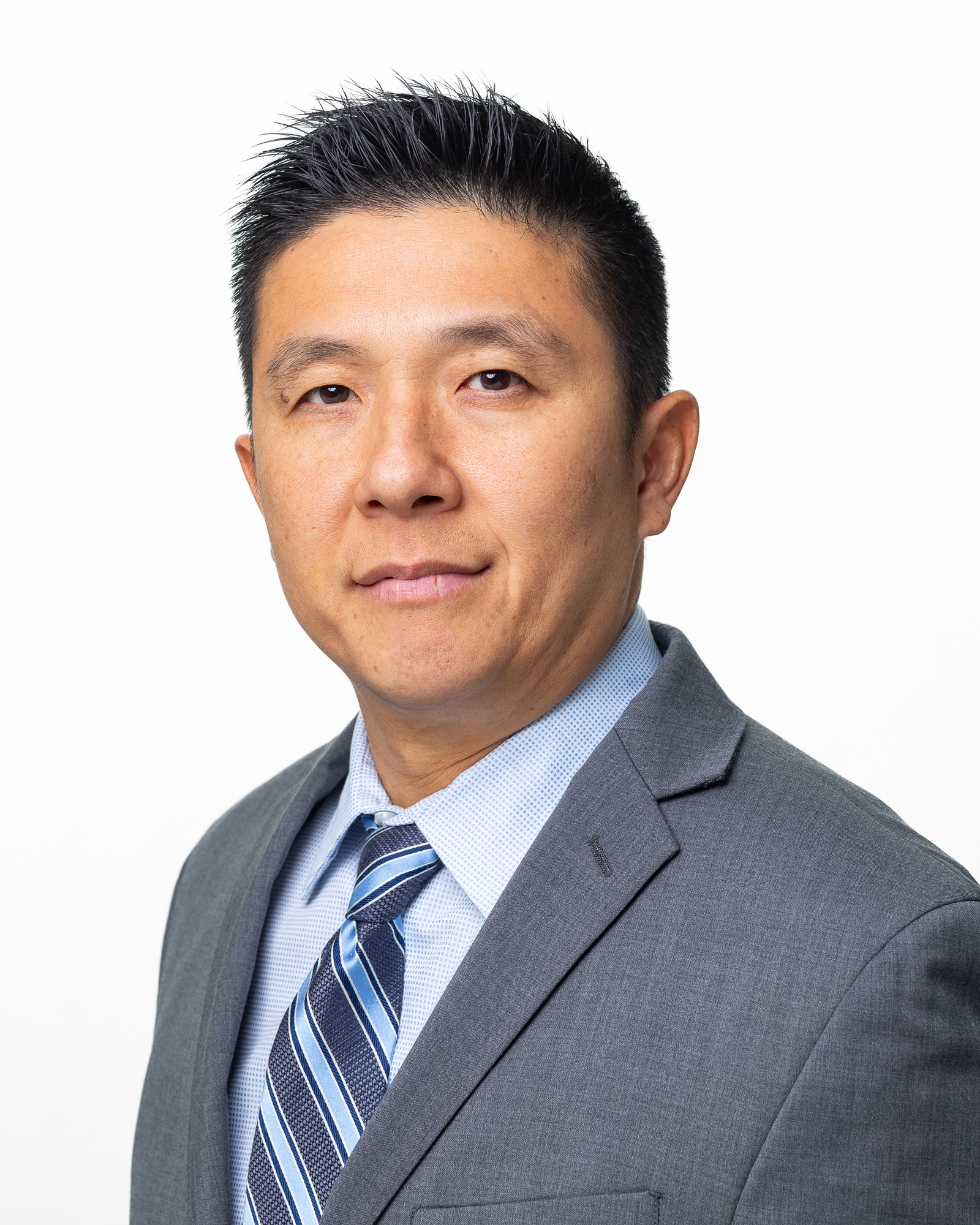 Tommy Lin Headshot